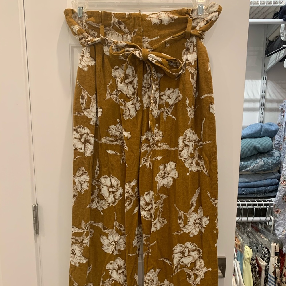 Zara Flora Highwaisted Paperbag Pants